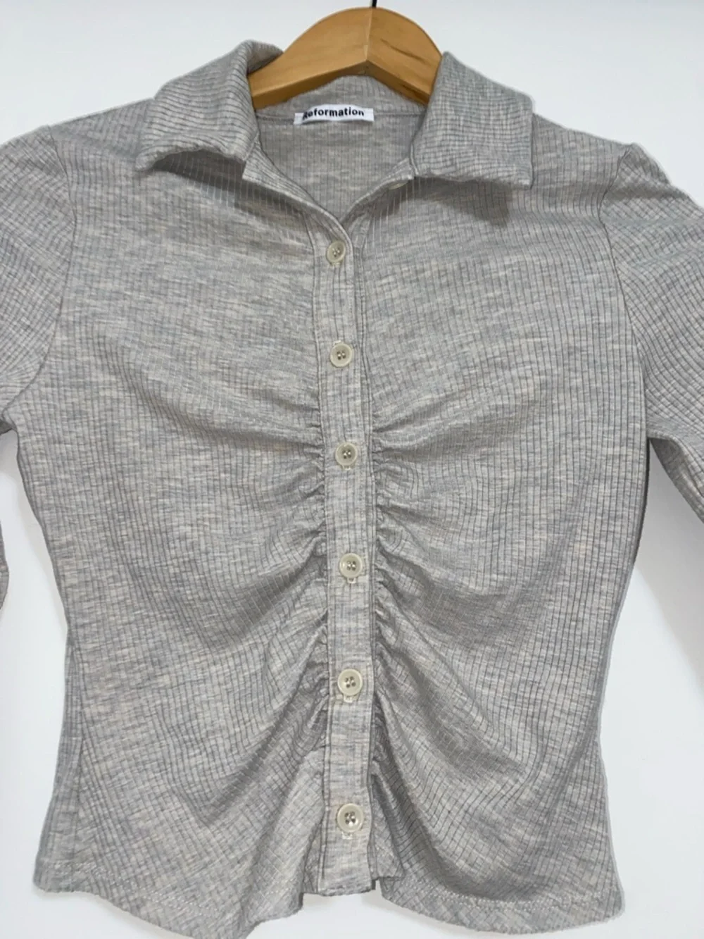 Reformation Ribbed Elin Button-Front Collared Top